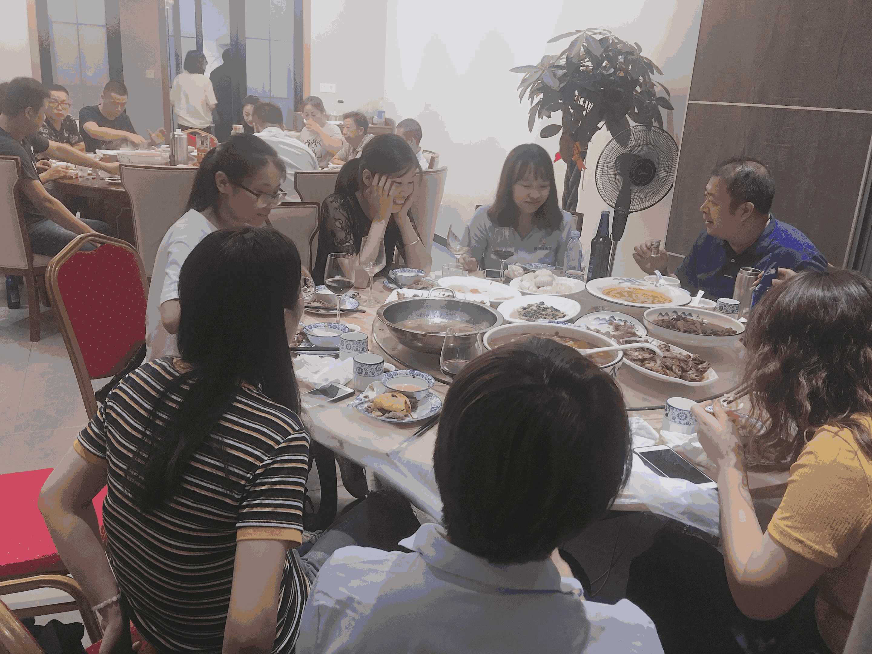 吃飯,公司聚餐,員工聚會(huì)
